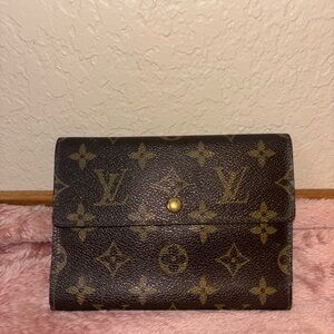 Louis Vuitton Brown and Gold Monogram
